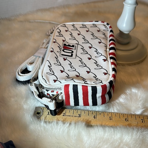 NWT Brighton red white and blue love letter crossbody - Picture 4 of 9